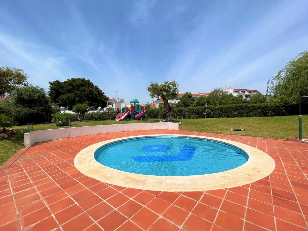 Albufeira Twins 2 With Pool By Homing Apartman Kültér fotó