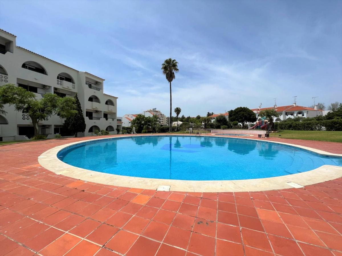 Albufeira Twins 2 With Pool By Homing Apartman Kültér fotó