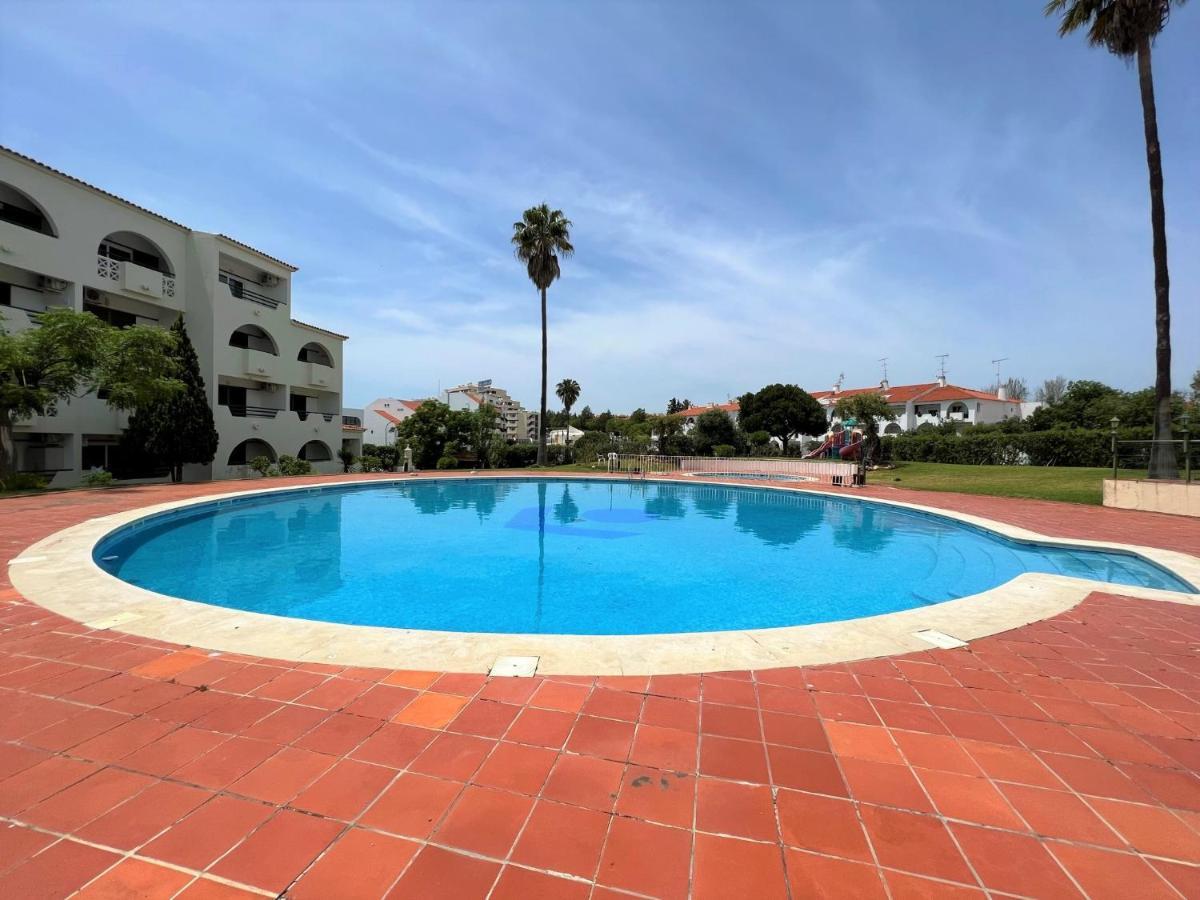 Albufeira Twins 2 With Pool By Homing Apartman Kültér fotó